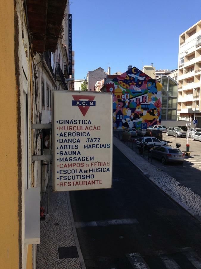 Acm Lisbon Ostello Esterno foto